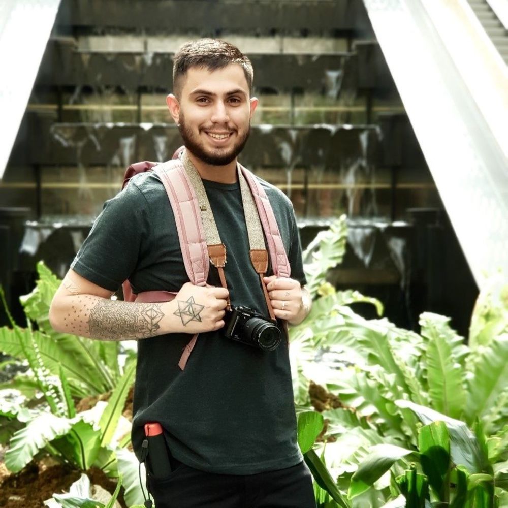 Meet your Posher, Omid